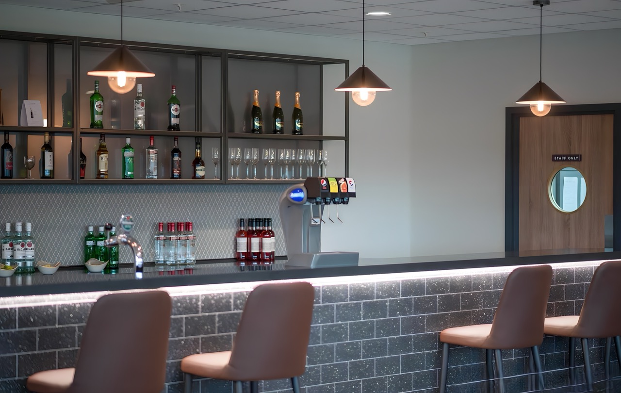 Aspire Lounge (South)